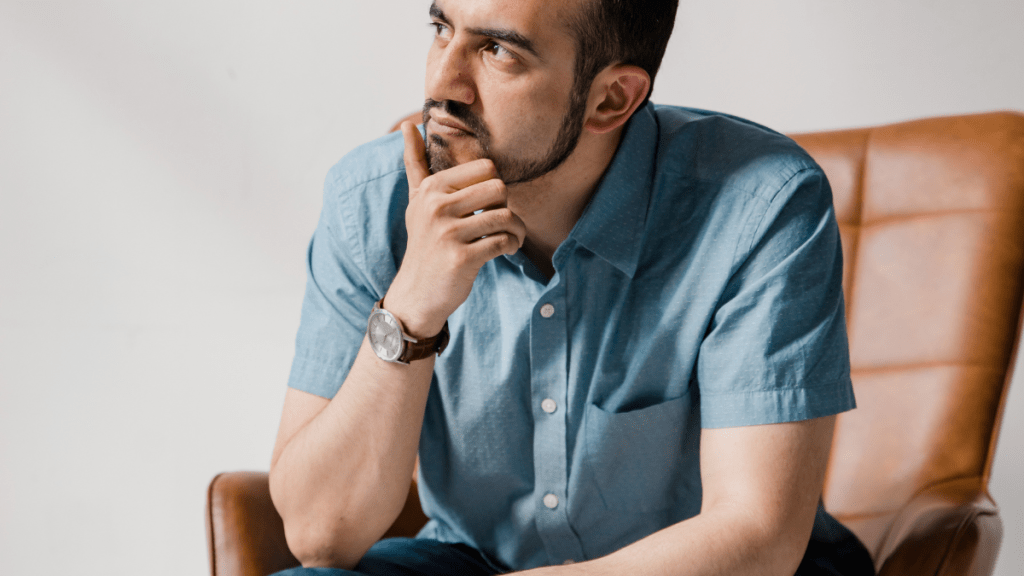 Wsparcie osób uzależnionych od alkoholu w ramach pracy socjalnej i rola pracownika socjalnego w tym&nbsp;procesie.